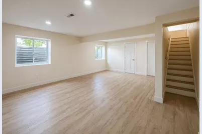 795 S Locust Ave, Pleasant Grove, UT 84062 - Photo 29