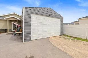 3476 N Covered Wagon Dr, Enoch, UT 84721 - Photo 43