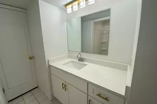 425 S 900 E, Salt Lake City, UT 84102 - Photo 9