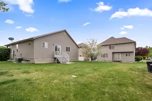 451 E Apple Grove Ln S, Pleasant Grove, UT 84062 - Photo 27