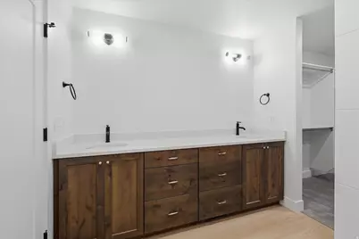 844 N 400 W, Logan, UT 84321 - Photo 23