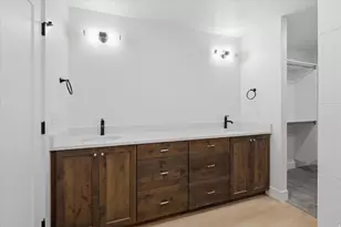 844 N 400 W, Logan, UT 84321 - Photo 23