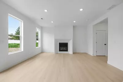 844 N 400 W, Logan, UT 84321 - Photo 5