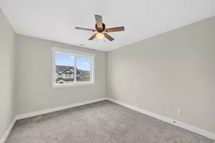 1274 W Sagehill Dr, Saratoga Springs, UT 84045 - Photo 19