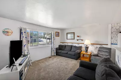 6048 W Borax Ave, Kearns, UT 84118 - Photo 3