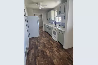 133 E 100 N, Price, UT 84501 - Photo 7