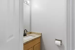 2159 E Hawthorne St, Saratoga Springs, UT 84043 - Photo 13