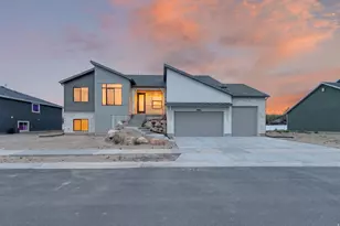 1661 S 3875 W, Taylor, UT 84401 - Photo 3
