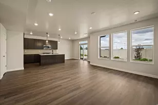 1059 W Audrey Ln S, Woods Cross, UT 84087 - Photo 9