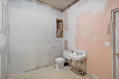 46 E Main St, Wellington, UT 84542 - Photo 21