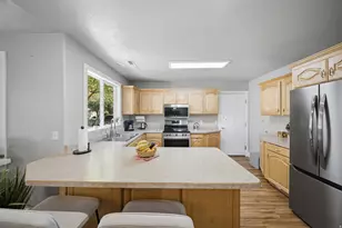 1050 W Red Hills Pkwy, Washington, UT 84780 - Photo 17