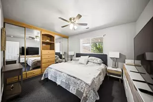 1050 W Red Hills Pkwy, Washington, UT 84780 - Photo 23