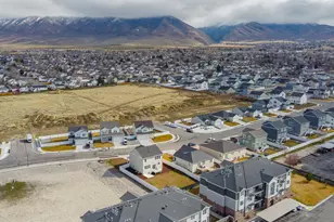 795 N Brook Ave, Tooele, UT 84074 - Photo 21