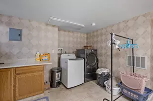 2234 W Arches Dr, Taylorsville, UT 84129 - Photo 37