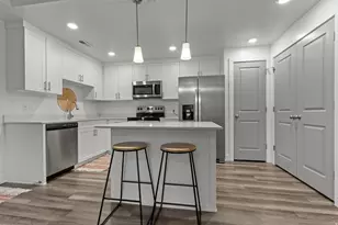 875 S Depot St, Clearfield, UT 84015 - Photo 5