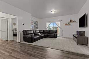 875 S Depot St, Clearfield, UT 84015 - Photo 7