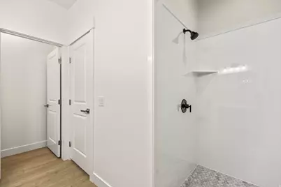 325 W 400 N, Fillmore, UT 84631 - Photo 17