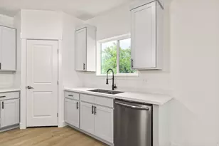 325 W 400 N, Fillmore, UT 84631 - Photo 27