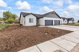 325 W 400 N, Fillmore, UT 84631 - Photo 3