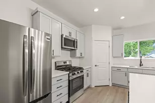 325 W 400 N, Fillmore, UT 84631 - Photo 31