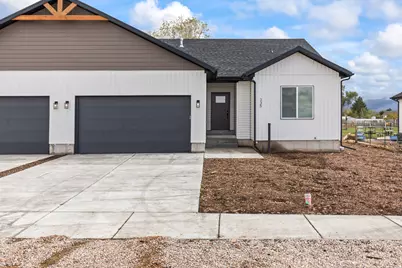 335 W 400 N, Fillmore, UT 84631 - Photo 3