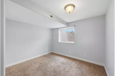 1901 S 650 E, Clearfield, UT 84015 - Photo 23