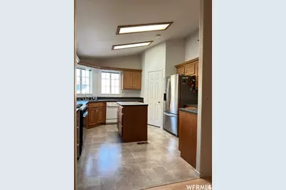 2103 S Mountain Vista Ln, Provo, UT 84606 - Photo 7