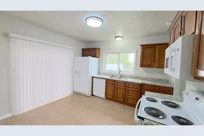 3146 S 7945 W, Magna, UT 84044 - Photo 5