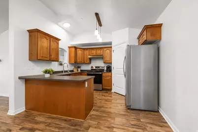 956 W 580 S #125, Pleasant Grove, UT 84062 - Photo 3