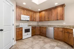 683 N 475 W, Kaysville, UT 84037 - Photo 13