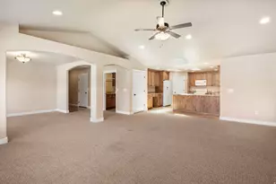 683 N 475 W, Kaysville, UT 84037 - Photo 9