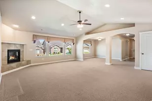 683 N 475 W, Kaysville, UT 84037 - Photo 11
