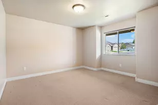 683 N 475 W, Kaysville, UT 84037 - Photo 5
