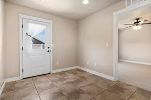 683 N 475 W, Kaysville, UT 84037 - Photo 17