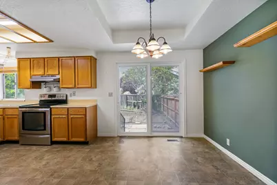 6896 Hillside Village Cir, Cottonwood Heights, UT 84121 - Photo 9