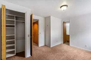 6896 Hillside Village Cir, Cottonwood Heights, UT 84121 - Photo 23