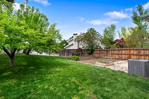 6896 Hillside Village Cir, Cottonwood Heights, UT 84121 - Photo 27