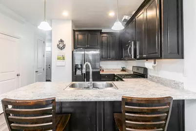 677 N 220 E, Salem, UT 84653 - Photo 25