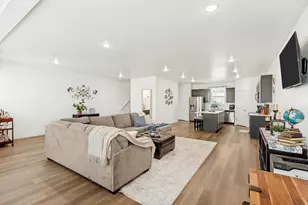 701 E Gdn Grv Dr, Eagle Mountain, UT 84005 - Photo 15