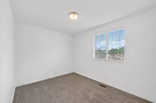 5486 S 3465 W, Taylorsville, UT 84118 - Photo 13