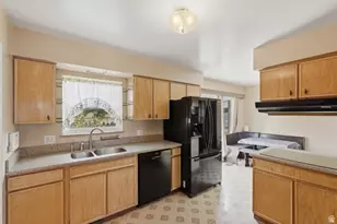 5533 W Janette Ave, West Valley, UT 84120 - Photo 13