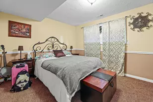 9107 S Peach Blossom Dr, Sandy, UT 84094 - Photo 19