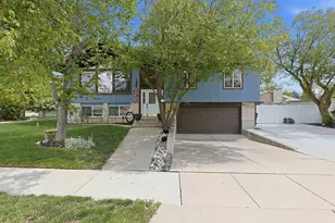 9107 S Peach Blossom Dr, Sandy, UT 84094 - Photo 39