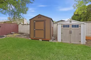 9107 S Peach Blossom Dr, Sandy, UT 84094 - Photo 35