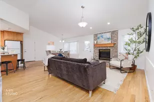 1901 E Frontier Rd, Holladay, UT 84121 - Photo 7