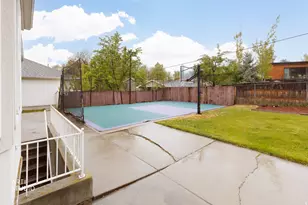 1901 E Frontier Rd, Holladay, UT 84121 - Photo 27