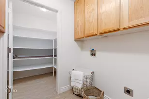1901 E Frontier Rd, Holladay, UT 84121 - Photo 11