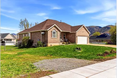 670 W Young St, Morgan, UT 84050 - Photo 3