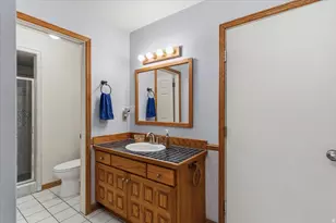 905 Oakridge Dr, Farmington, UT 84025 - Photo 21