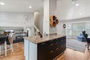 5718 W Sunbow Dr S, Kearns, UT 84118 - Photo 9